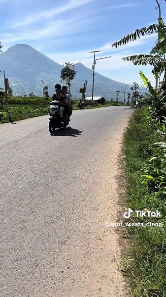 swiss van java #dieng #spotwisatadieng #wonosobo #wonderfulindonesia #pesonaindonesia #jeepwisatadieng #wisatadieng #swissvanjava #fyp #fyppppppppppppppppppppppp #fypシ #berandafyp