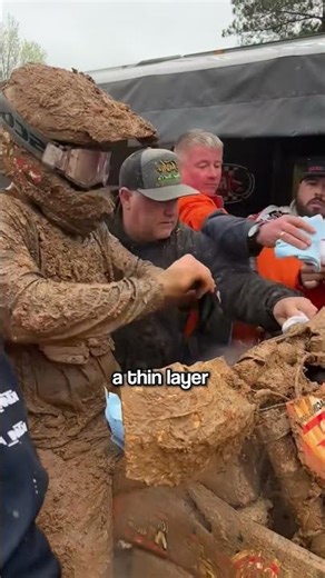 How Motocross Riders Get Instant Vision In Mud 🏍️