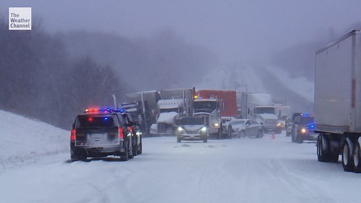 It's an all hands on deck situation in this week's NEW episode of Heavy Rescue. Don't miss it, watch Sunday night at 9/8c! | The Weather Channel