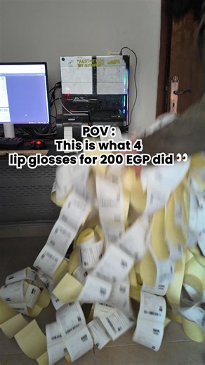 This is what happens when you drop a Buy 2 Get 2 FREE offer... 🤯🧾 We just hit over 10,000 glosses sold from this deal alone! The printer literally hasn't stopped. 🖨️💨 If you haven't grabbed your bundle yet, now is the time. You pick 4 shades, and you only pay for 2. Don’t wait—stock is moving fast! 👇 | Lushh