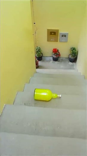 The moment of decompression for the bottle explosion on the staircase#Decompress#cure#
