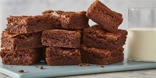The Best Way to Cut Brownies Has Been Hiding in Our Kitchens the Whole Time