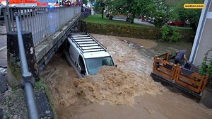Was sind Sturzfluten und wie entstehen sie?