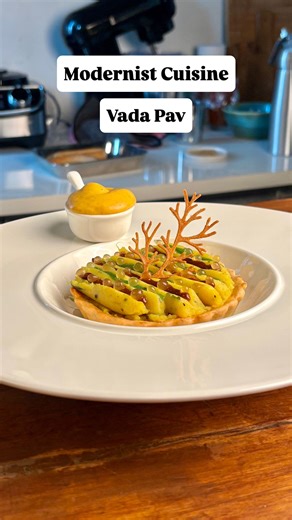Crafians by Mudrit and Harsheen on Instagram: "MODERNIST CUISINE: VADA PAV ❤️ Episode 8: Final Plating #finedine #recipevideo #modernistcuisine #moleculargastronomy #vadapav"
