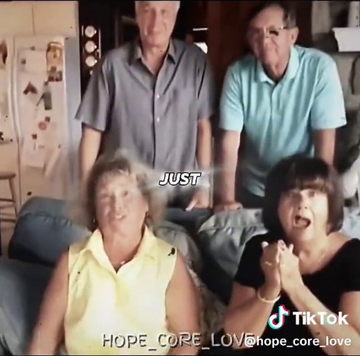 Beautiful moments. Stay positive and be happy. 🥰🙏 #hopecore #positivity #wholesome #core #happiness