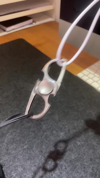 Carabiner bottle opener fidget toy…🥰 #fidgettoys #fidgetspinner #fidget #unboxing #asmr