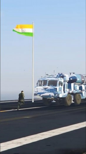 “Epic Combat Scene: Soldier’s High-Intensity Attack!