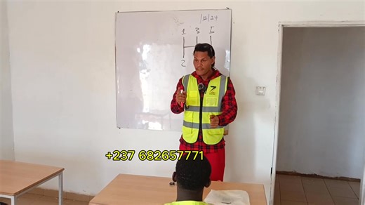 8.8K views · 328 reactions | First Time Drivers Make These Mistakes #FirstTimeDrivers #howtodrive #bestdrivingschool #ziondigitaldrivingschool #roadsafety #drivingcourse #drivinglicence #DrivingLessonsBamenda #DrivingInstructorBamenda #BamendaDrivingInstructor | Zion Digital Driving School | Facebook