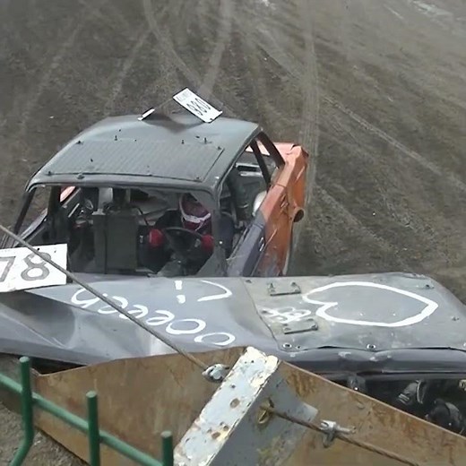 Yanktank destroys Volvo!