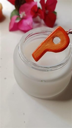 DIY letter keychain// keychain with clay #shorts