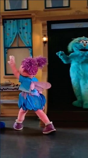 Sesame Street friends saying hello!! #elmo #abbycadabby #cookiemonster #grover #rosita