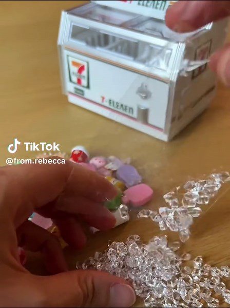 Mini 7-Eleven Freezer: A Tiny Convenience Store Dream