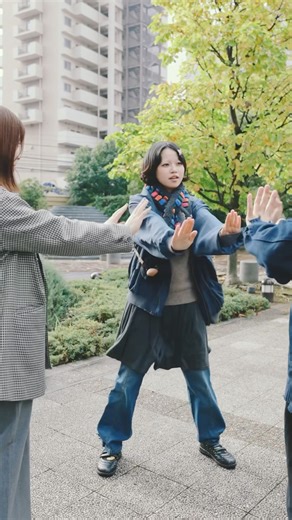 ✴︎HAKUMARU MOVIE✴︎直感ダンスᕕ🧔🏽ᕗ気持ちが凹んだ時はこの直感ダンスを見て元気をだして⟡その元気はみんなにきっと伝染するよ🧣#ハクマル #直感way