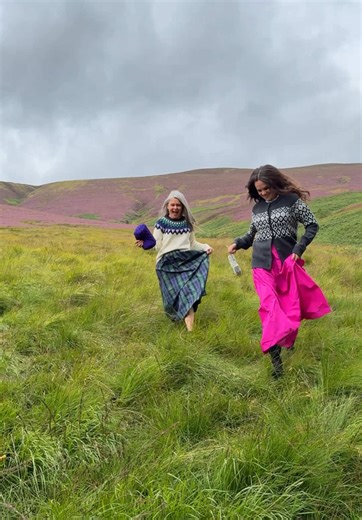 Don’t mind us, just frolicking through the Scottish countryside. #scotland #scotlandtravel #countryside #holidaycollection