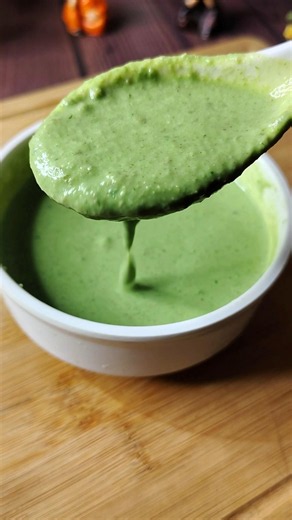 Green Chutney Recipe | Spicy Green Chutney | Easy Coriander Mint Chutney