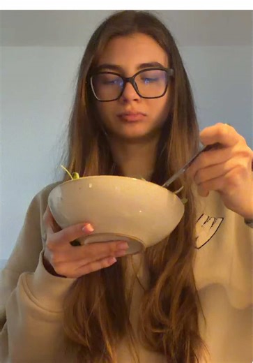 Replying to @jilly2.1 in principle is het geen antwoord op deze reactie hoor 😌Maar in het algemeen merk ik dat nodig is om te uitleggen mukbangnederlandу #українцівнідерландах #нідерландськамова🇳🇱 #ukrainiangirl