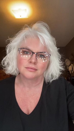 Lori Brown (@lori_brown89)’s videos with original sound - TopT