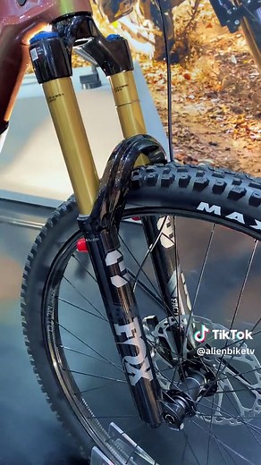 Эндуро двухподвес GIANT REIGN ADVANCED PRO 0 / Велосипед для самых сложных этапов | China Cycle 2023 #ChinaCycle #ChinaCycle2023 #Cycling #велосипед #alienbike #велоновости #bikeshow #Веловыставка #giant #giantbikes #GIANTREIGN