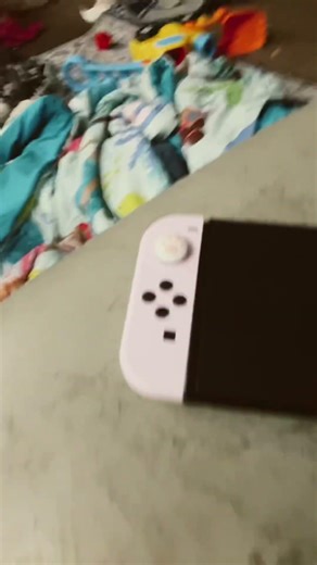 Yippee I got a Netendo 1 ⸜( •⌄• )⸝