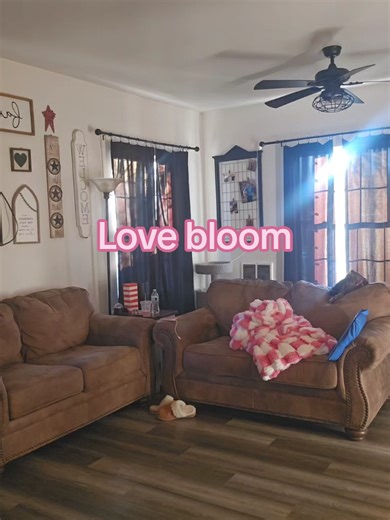 Need a new smell good... this one is so good!!!! - Body & hair mist - Smell is perfect - Packaging 10/10 #smellgood #bodymist #lovebloom #fyp