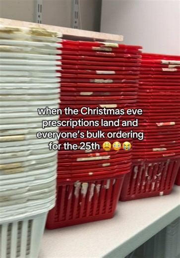 I’ve only got two hands :( - - #christmas #christmaseve #pharmacy #pharmacytiktok #pharmacist