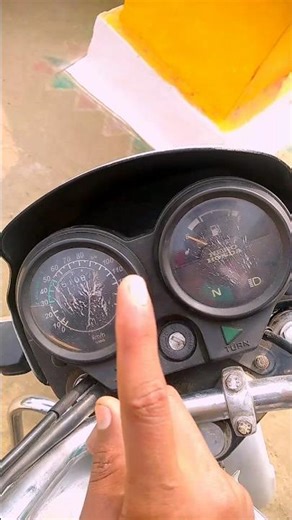 I Tested A Scratch Removal Trick For Motorcycle Tanks