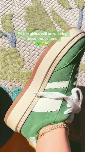 These platform sneakers are the comfy casual shoes I keep reaching for.