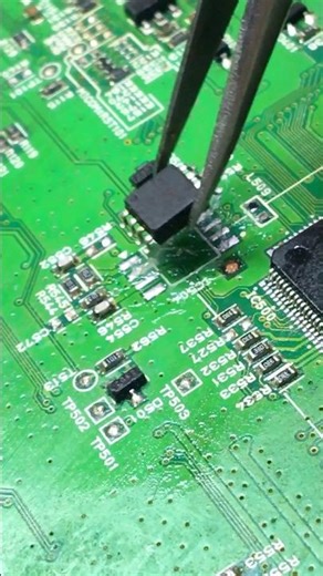 TV NOT TURNING ON? 💥 Memory IC Replacement FIX 🔧 #shortsfeed #shorts #shortvideo #repair