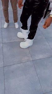 GSM akishangaa kiatu cha Diamond Platnumz 😃😃 | Bekaboy