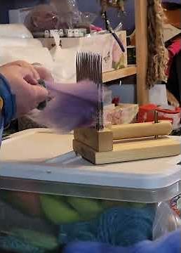How to diz combed top sliver from wool combs #tutorial for #spinning #felting or freeform #weaving