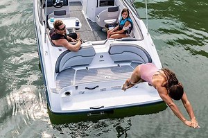 12 Best Marine Batteries [Marine Battery Reviews]