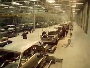 246K views · 2.5K reactions | In 1968 werd door Koningin Juliana de nieuwe DAF fabriek geopend in Born, Limburg. Na opening rolde er elke 3 minuten een nieuwe DAF van de band, zo'n 170 per dag. Daarna zal de productie worden opgeschroefd tot 400 per dag en 3000 mensen van werk voorzien. (Polygoon, 1968) | Nederlands Instituut voor Beeld & Geluid | Facebook