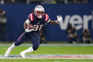 Patriots’ Pop Douglas suffers head injury, ruled out
