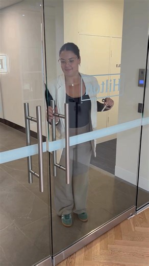 Check in at Hilton’s Australasia HQ in Sydney! Lara, Regional HR Manager, gives us a peek at life on #TeamHilton. With endless opportunities to grow, benefits that matter, and an award-winning culture that celebrates you, working at Hilton is more than a job—it’s a career where you can unlock your full potential. Start your Hilton journey today at jobs.hilton.com! #HiltonCareers #EveryJobMakesTheStay #HospitalityJobs #NowHiring #OfficeTour | HiltonCareers