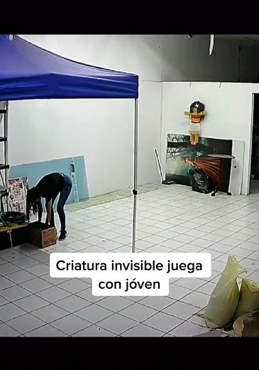 7.5K views · 73 reactions | Weird things are happening lately #ufo #alien #mystery # #alienexposure #UFO #ufology #ufologia #aliens #ufosighting #ufos #ufosightings #extraterrestrial #ovni #UAP #area51 #alien #aliens #mars #nasa #extraterrestres #science #space #scifi #curiosity #ufovideo #ufosky #ufoball #aliens #ufosighting #ufoalien #ufocommunity #realufos #reelsfb #reels2023 #reelsviral #reelsvideo #viral2023 #viral #fb. | Extra Alien | Facebook