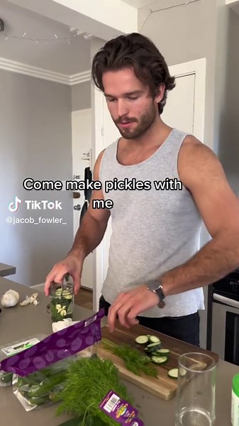 Easy Homemade Pickles Recipe - Step-by-Step Guide