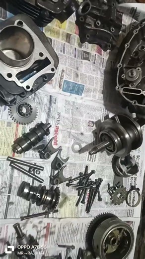 Hero splendor Bike engine repair ⚙️🔧🔧🛠️⚙️!! #viral​ #machine​chhotu dada #viralvideos #viralreels..