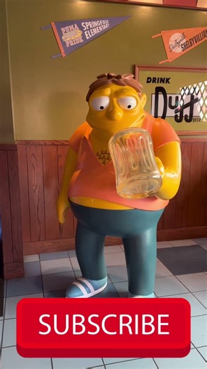 Barney DRUNK at Moe’s! 🍺 #thesimpsons #barney #moes #universalstudios