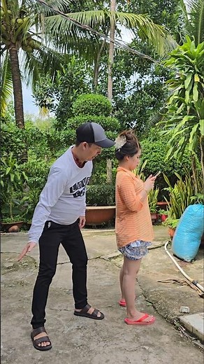 He is very smart 🤪😁 funny couple 🤣🥰#funny #couple #shorts