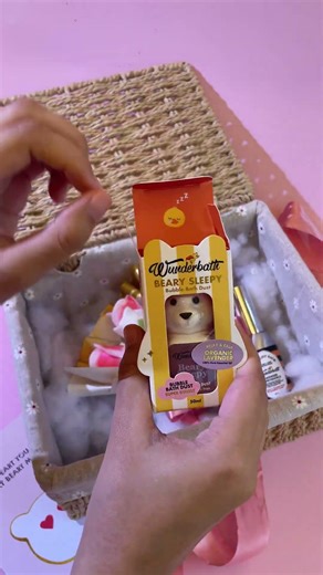 Unboxing Our Sleepy Bouquet Gift Set