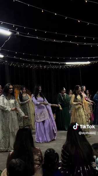 Exciting Pakistani Wedding Dholki Night Dance Compilation