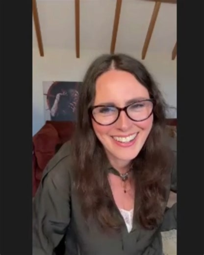 Sharon tem um sonho de fazer uma turnê mundial para um show especial que o Within Temptation realizou antes. 👀 Descubra qual amanhã, na nossa nova entrevista com ela! 😍 | Sharon has a dream of doing a world tour for a special concert that Within Temptation has done before. 👀 Find out which one tomorrow, in our new interview with her! 😍 #withintemptation #SharonDenAdel #metal #rock | Sharon den Adel Brasil