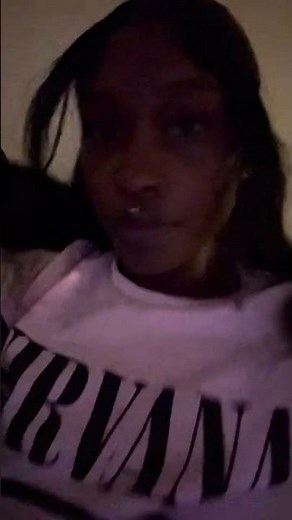 Ebony girl farts 💨