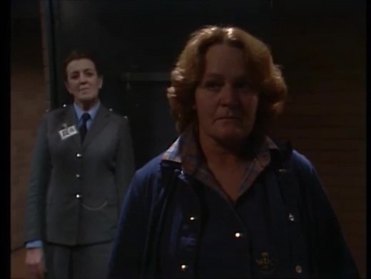 Bea Smith vs Myra Desmond: who handled Joan Ferguson better? ❤ #prisoner #prisonercellblockh #prisonerofficersandinmatesmag #beasmith #vallehman #myradesmond #annephelan #joanferguson #maggiekirkpatrick | Prisoner Officers and Inmates Magazine