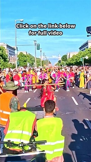 Berlin Carnival had this Durga ma performance🔥#berlin #trending #viral #karnevalderkulturen #dance