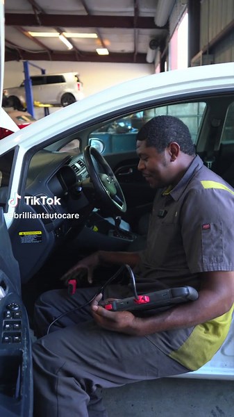 A customer's car is jerking while driving, but it's not immediately clear why. We're checking the engine codes and found two potential issues: the catalytic converter and an EVAP leak. Up next, a test drive with the owner to identify the exact cause. . . #mechanic #jerk #diagnostic #repair
