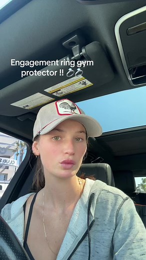 And no one can ever see it !! And i dont have to worry about scratching or damaging the diamonds or band! #engagement #engagementring #gym #ringprotector