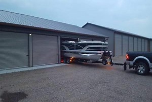 How To Select The Right Size Trailer For Your Boat | The Pontoon Site