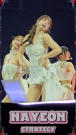 Nayeon [TWICE] Strategy in London, England during the This is For World Tour #fancam #kpop