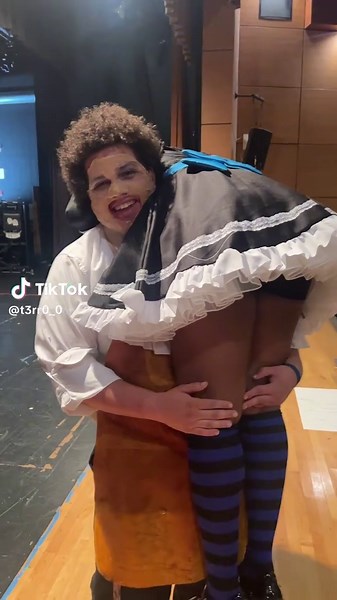 @♡doll—🫧 | Me and her lowkey ate our costume #leatherface #leatherfacemask #leatherface1974 #fyp #halloweencostume #halloween2024 #pantyandstockingwithgartebelt #stocking #pantyandsrockingwithgarterbeltcisplay #leatherfacesimp